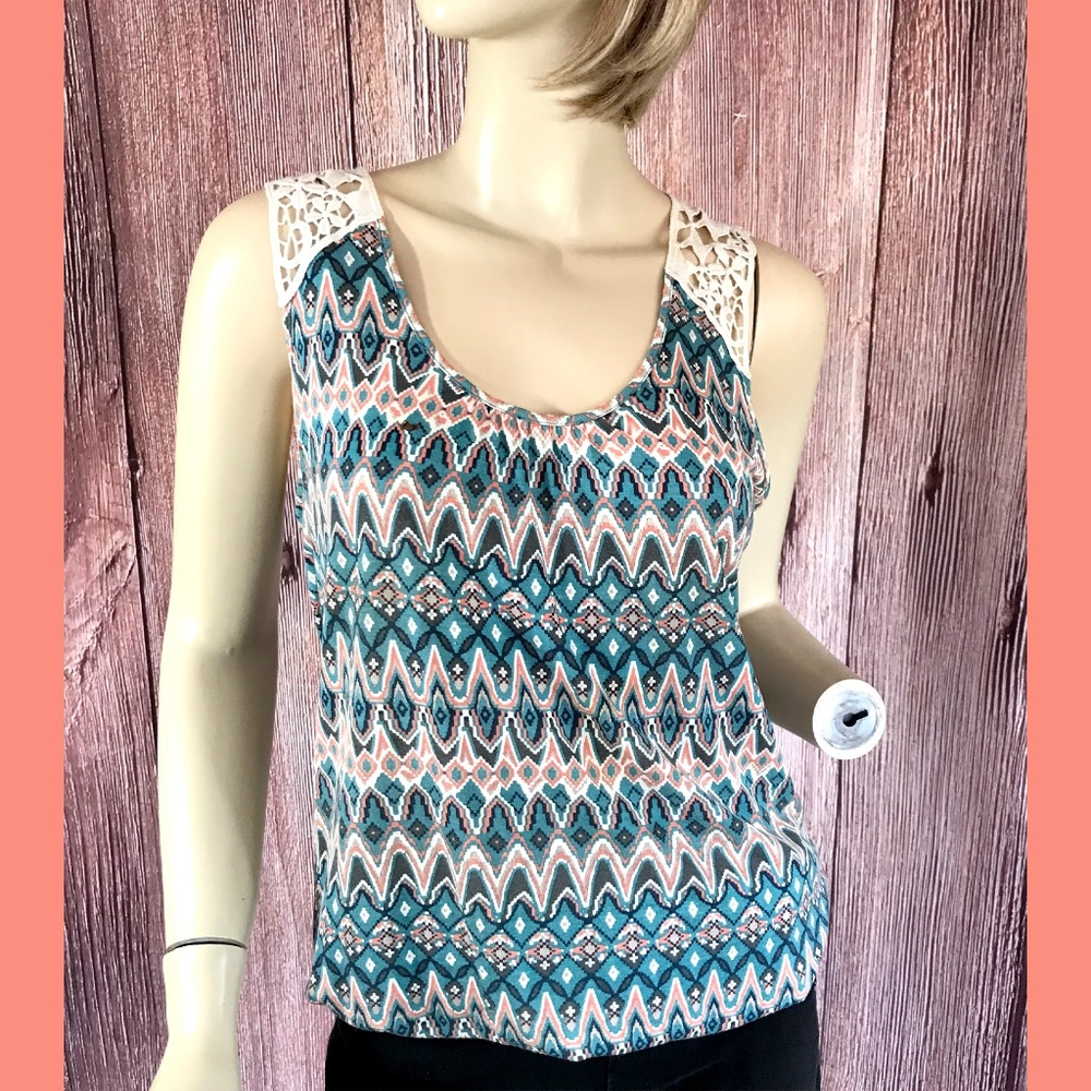 Mudd Tank Top Lace Detail Medium